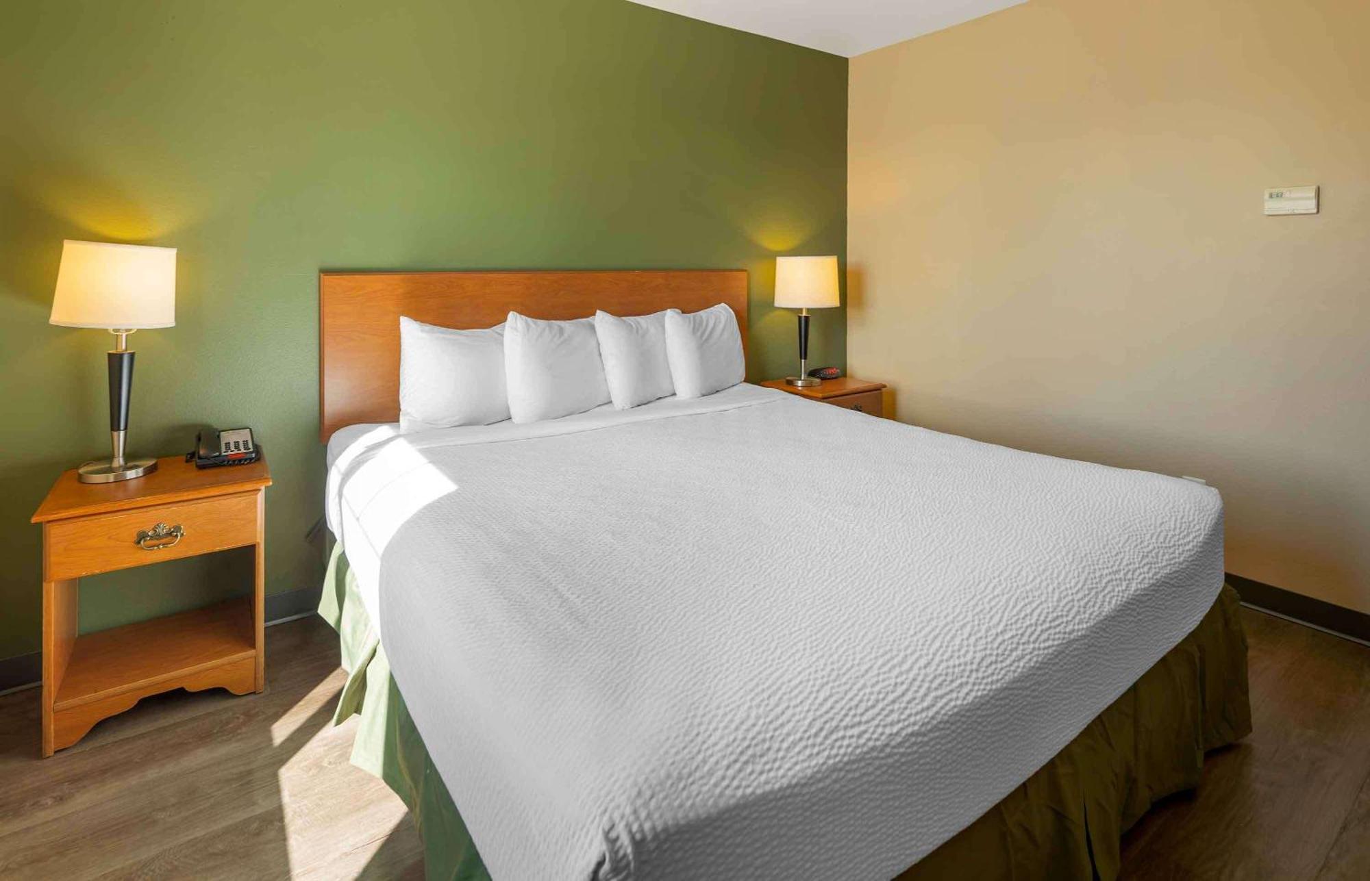 เอ็กซ์เทนด์ สเตย์ อเมริกา ซานราฟาเอล ฟรานซิสโก บูเลอวาร์ด อีสต์ Hotel ภายนอก รูปภาพ