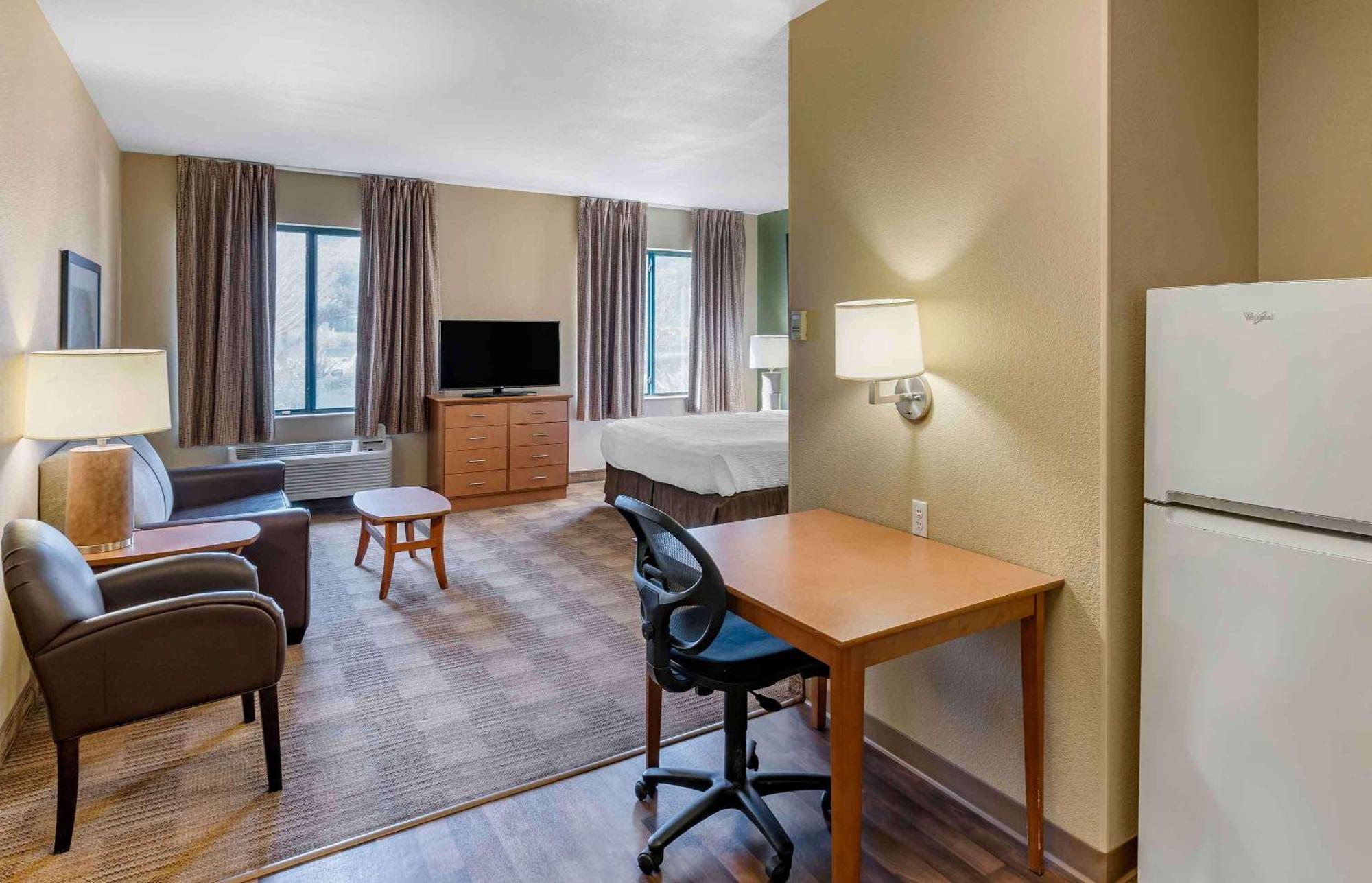 เอ็กซ์เทนด์ สเตย์ อเมริกา ซานราฟาเอล ฟรานซิสโก บูเลอวาร์ด อีสต์ Hotel ภายนอก รูปภาพ