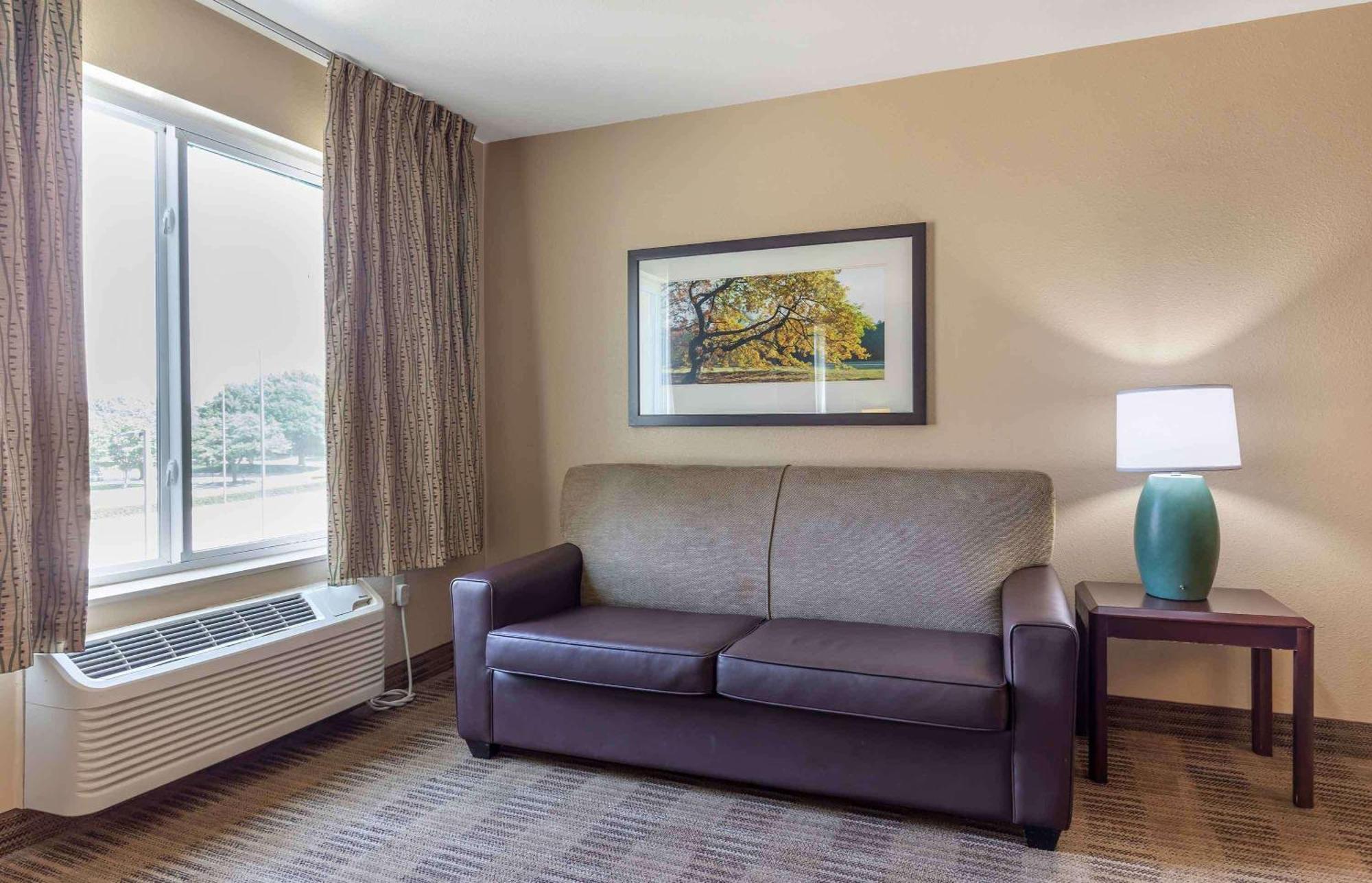 เอ็กซ์เทนด์ สเตย์ อเมริกา ซานราฟาเอล ฟรานซิสโก บูเลอวาร์ด อีสต์ Hotel ภายนอก รูปภาพ