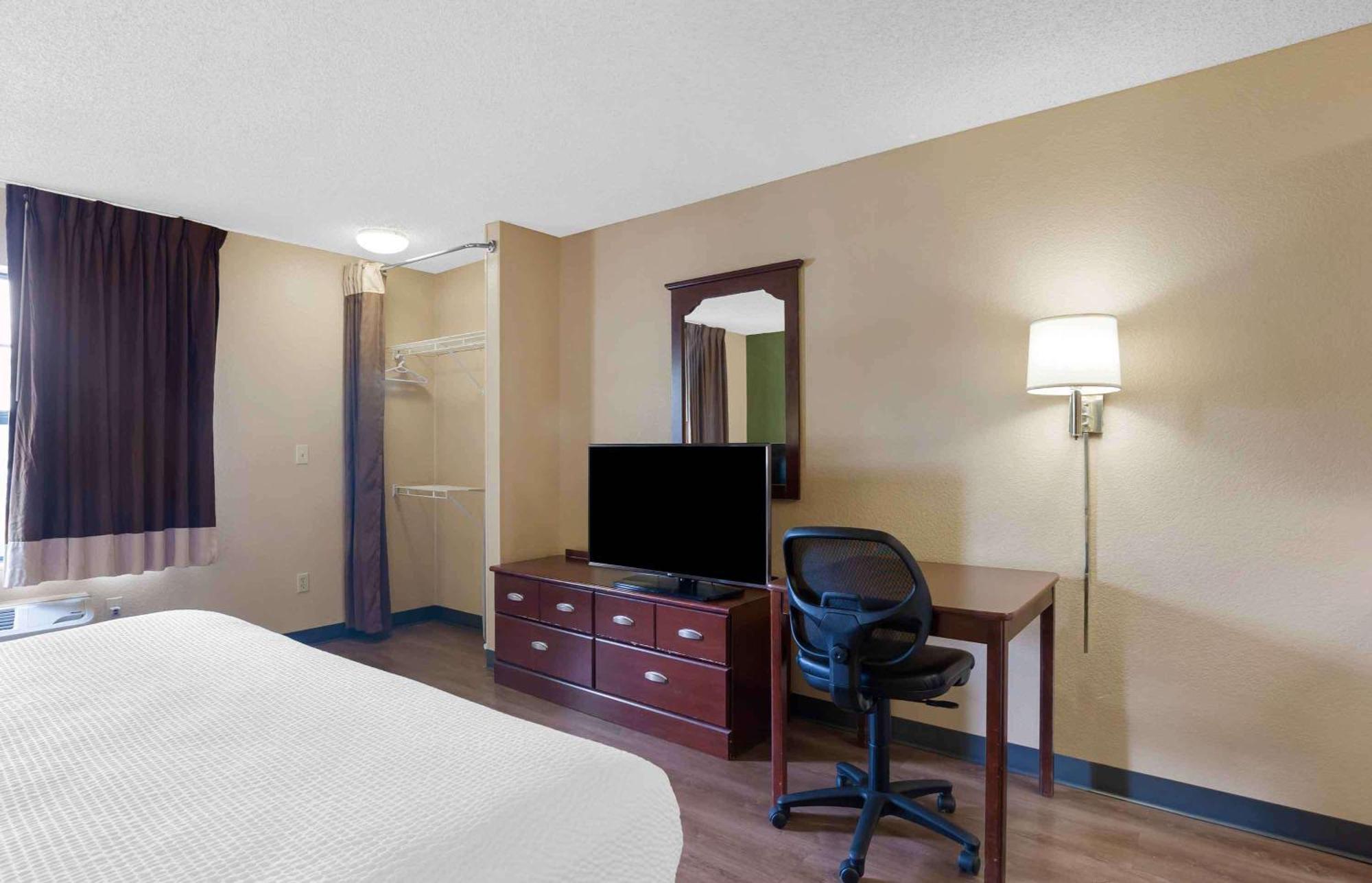 เอ็กซ์เทนด์ สเตย์ อเมริกา ซานราฟาเอล ฟรานซิสโก บูเลอวาร์ด อีสต์ Hotel ภายนอก รูปภาพ